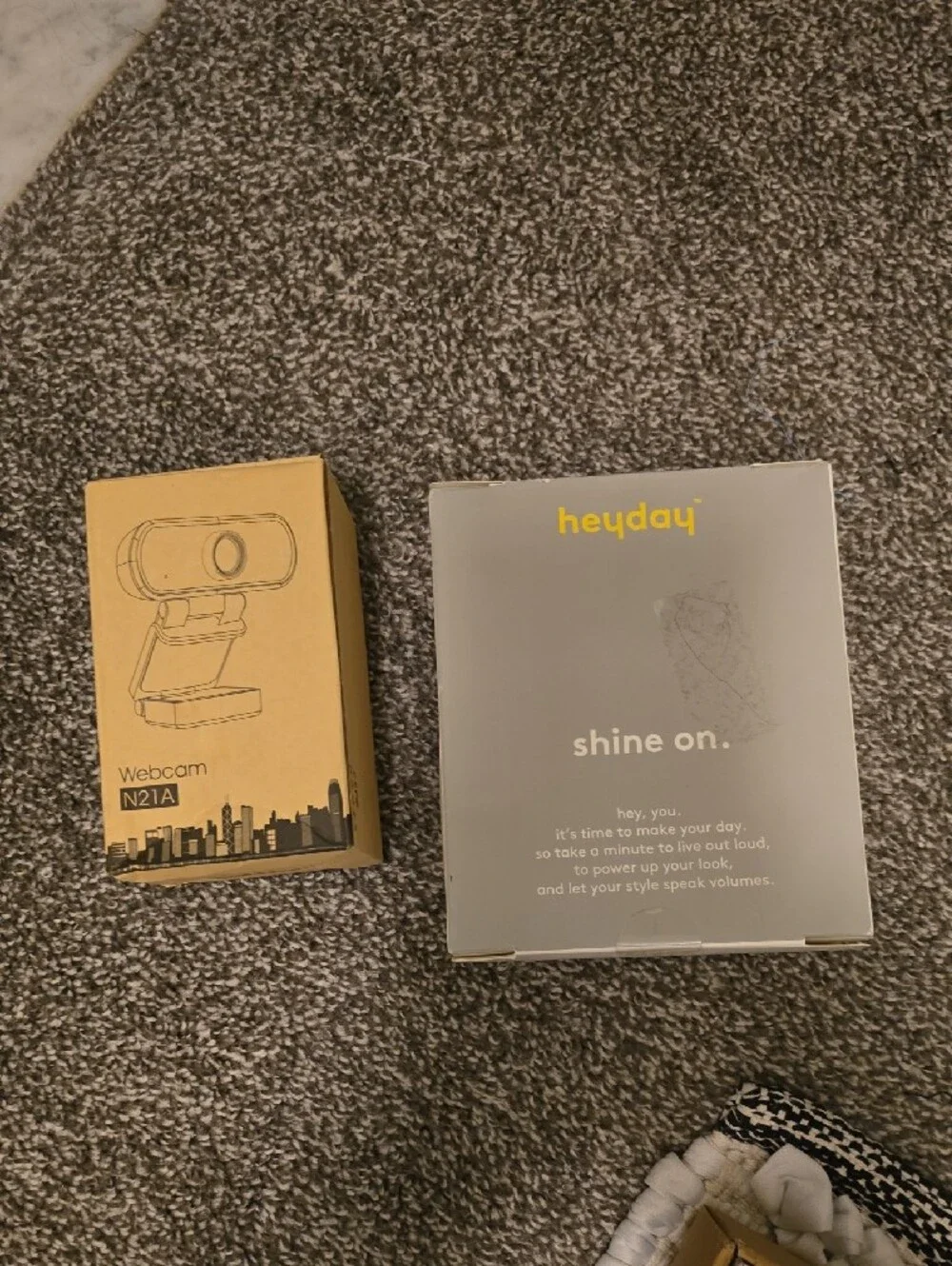 heyday White Clip-On Selfie Light with White Webcam Kit